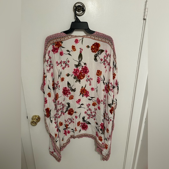 Floral kimono OSFA - Picture 2 of 5